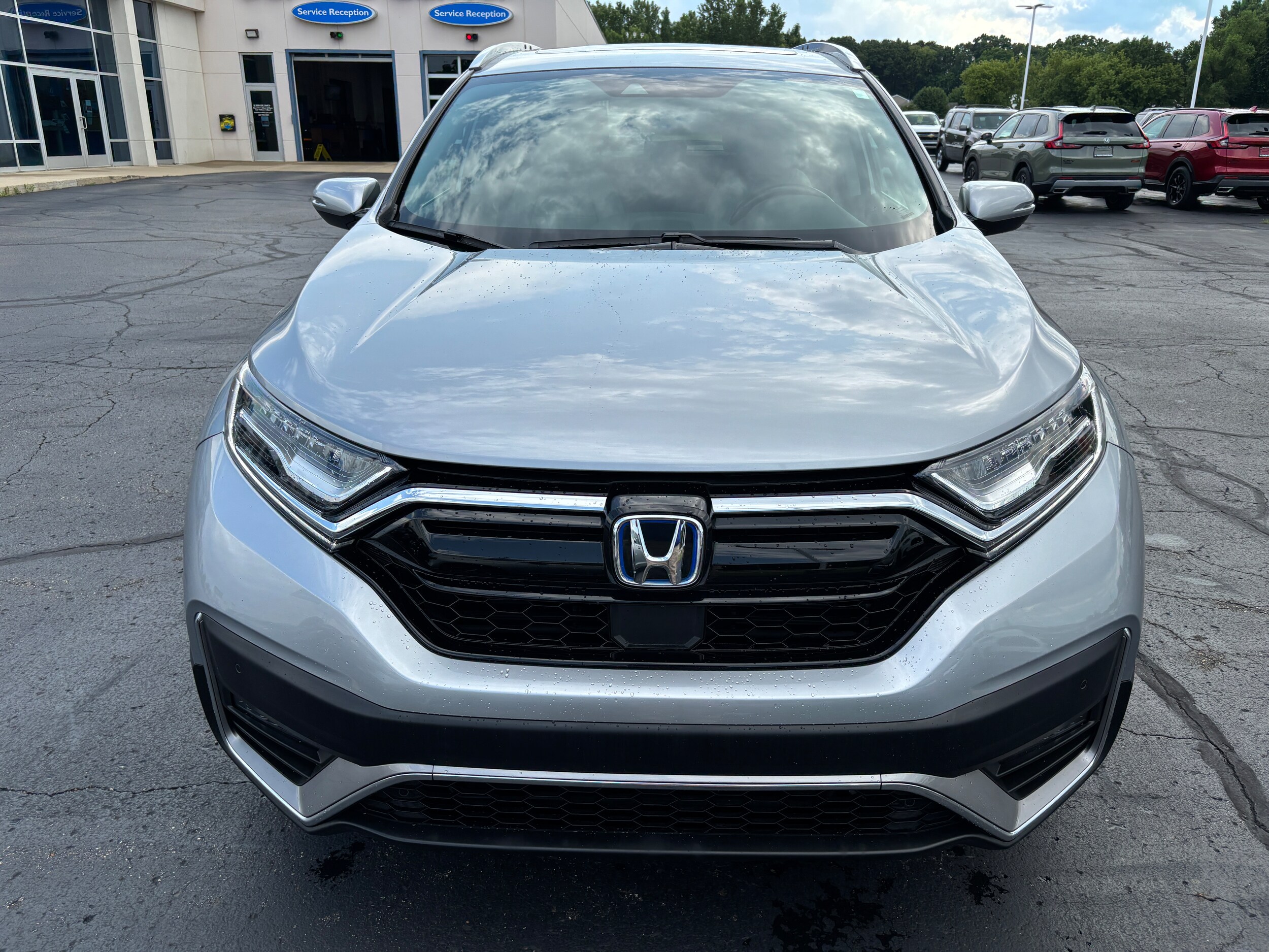 2022 Honda CR-V Hybrid Touring photo 3