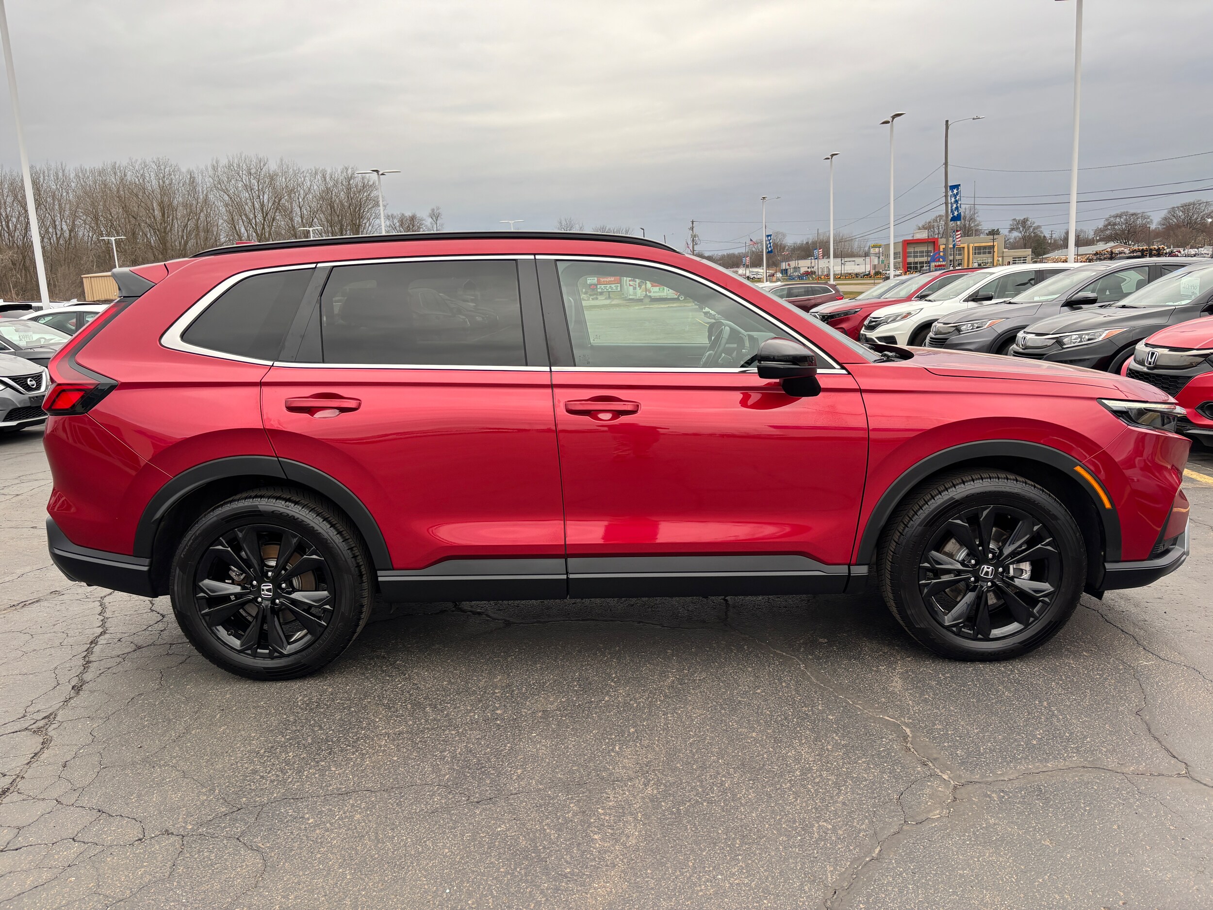 2023 Honda CR-V Hybrid Sport Touring photo 3