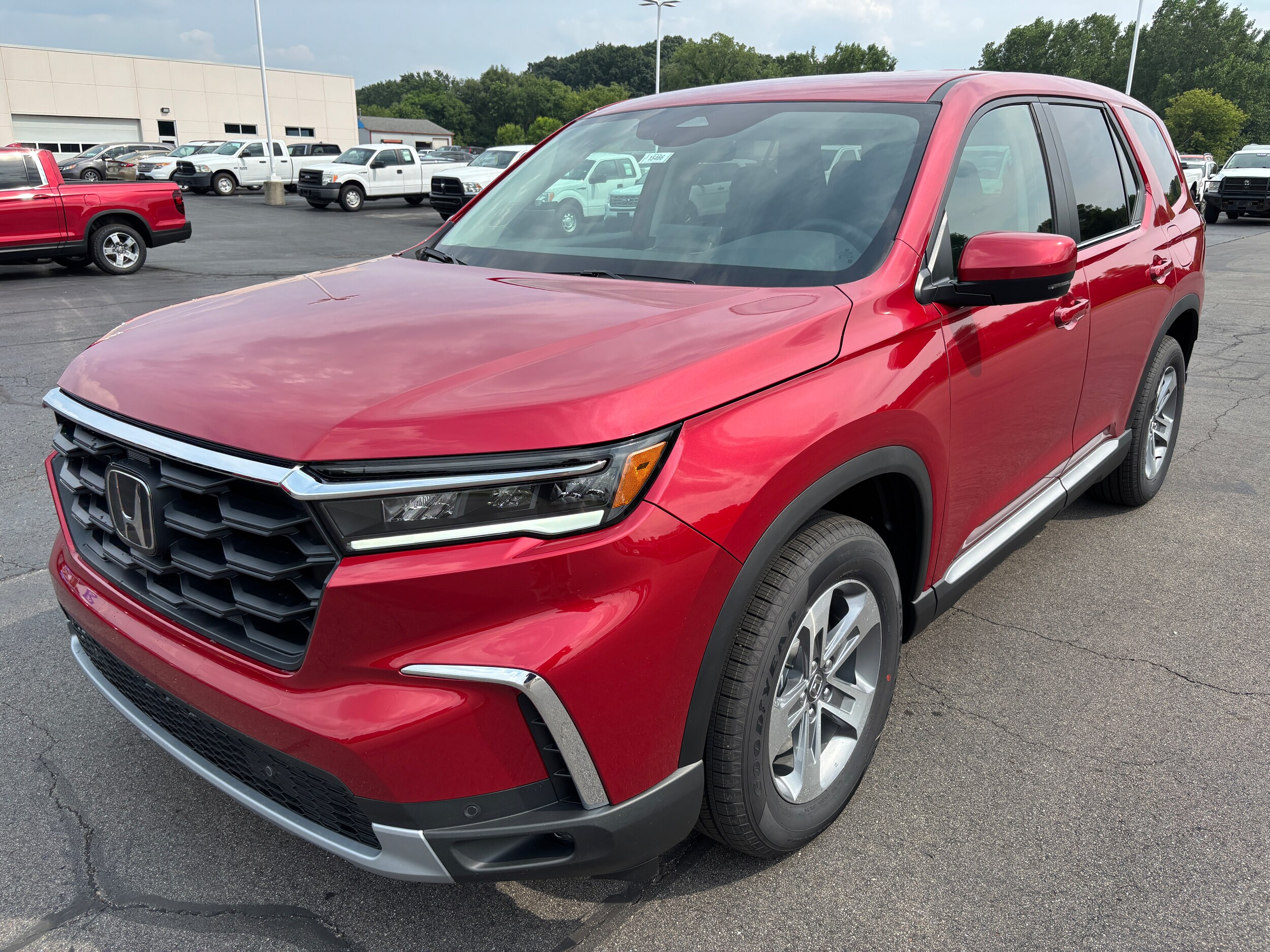 2025 Honda Pilot EX-L photo 2