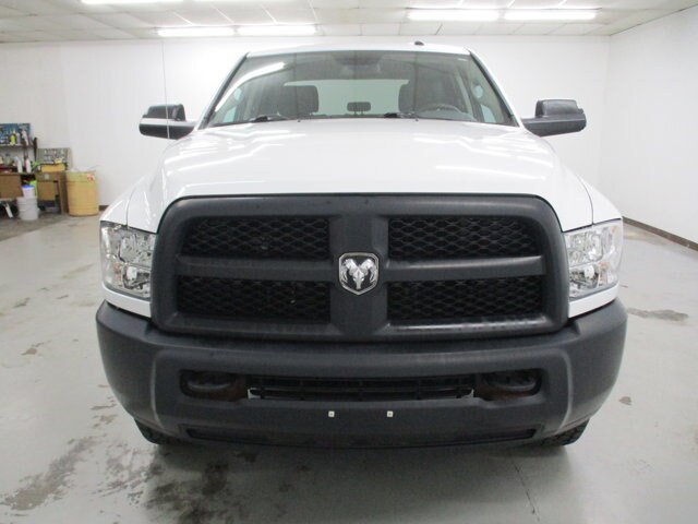 2016 Ram 2500 Tradesman photo 2