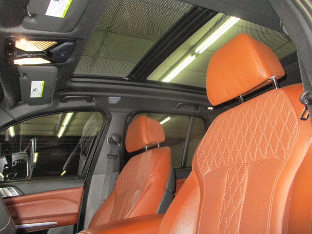 2022 BMW X5 M50i - Photo 21