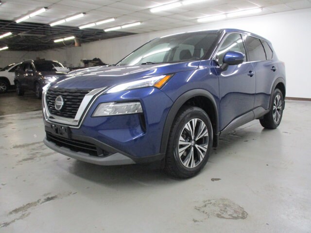 2021 Nissan Rogue SV photo 3