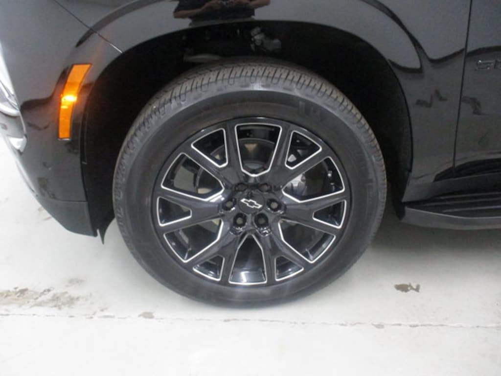 Used 2026 Chevrolet Suburban RST SUV