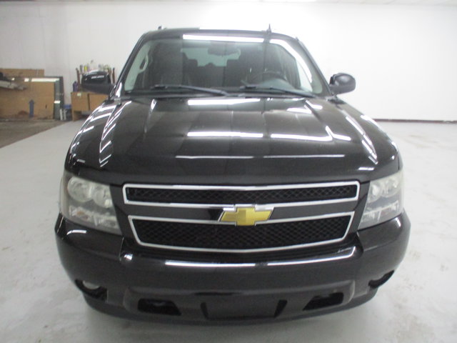 Used 2007 Chevrolet Suburban LT with VIN 3GNGK26K87G281118 for sale in Springfield, MI