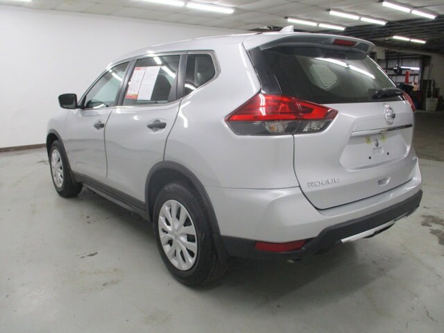 2017 Nissan Rogue S photo 4