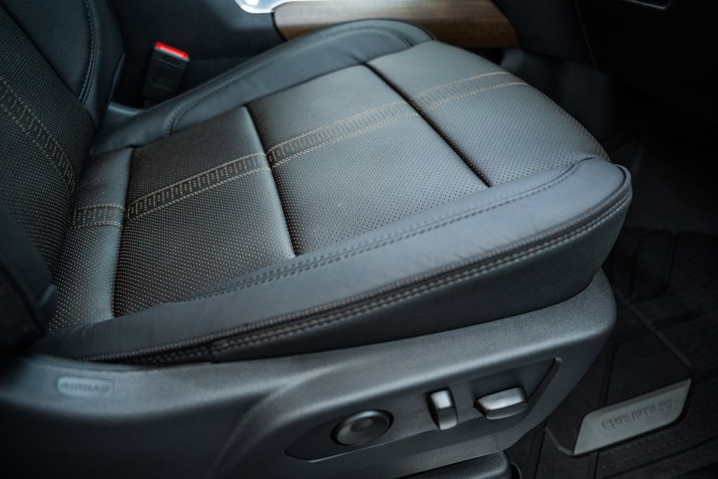 2026 Chevrolet Silverado 1500 High Country - Photo 38