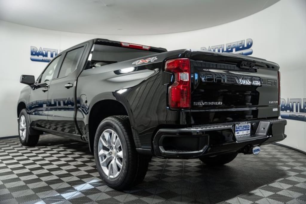 New 2026 Chevrolet Silverado 1500 Custom Truck