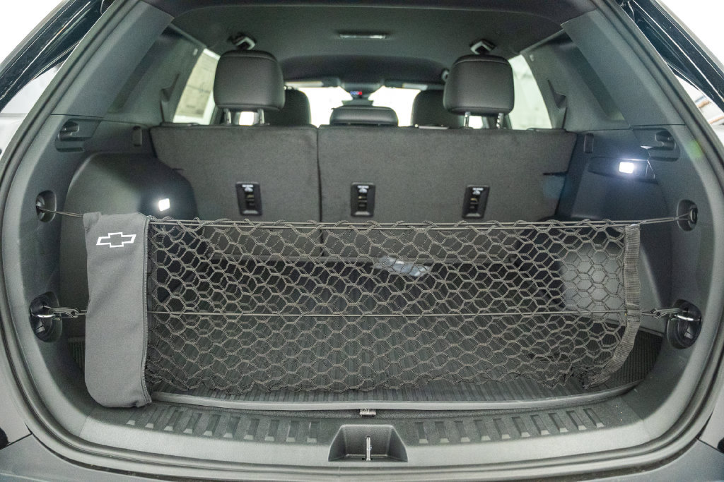 2027 Chevrolet Equinox LT - Photo 11
