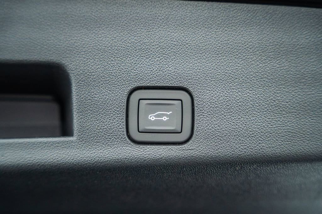 2026 Chevrolet Traverse LT - Photo 12