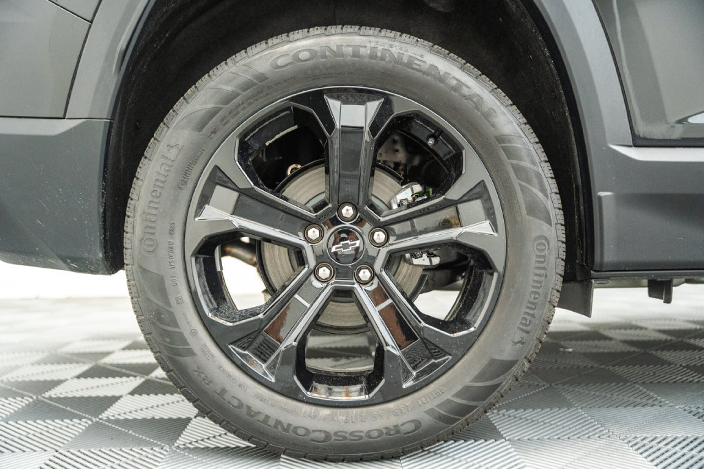 2027 Chevrolet Equinox LT - Photo 21