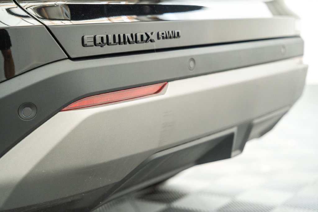 2027 Chevrolet Equinox LT - Photo 9