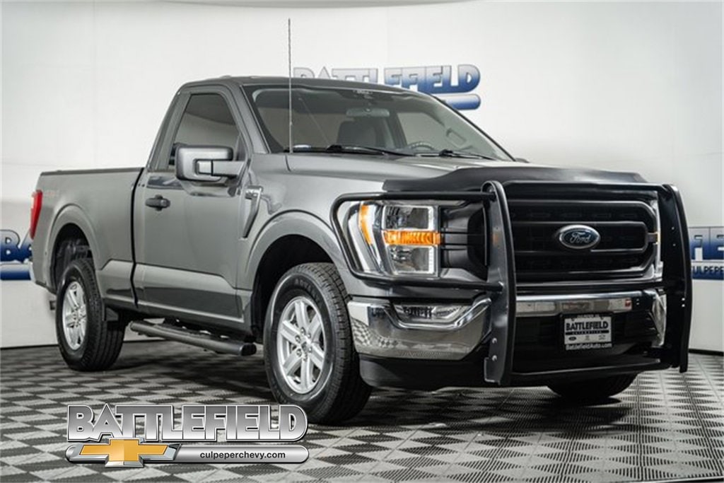 2021 Ford F-150 XL's photo