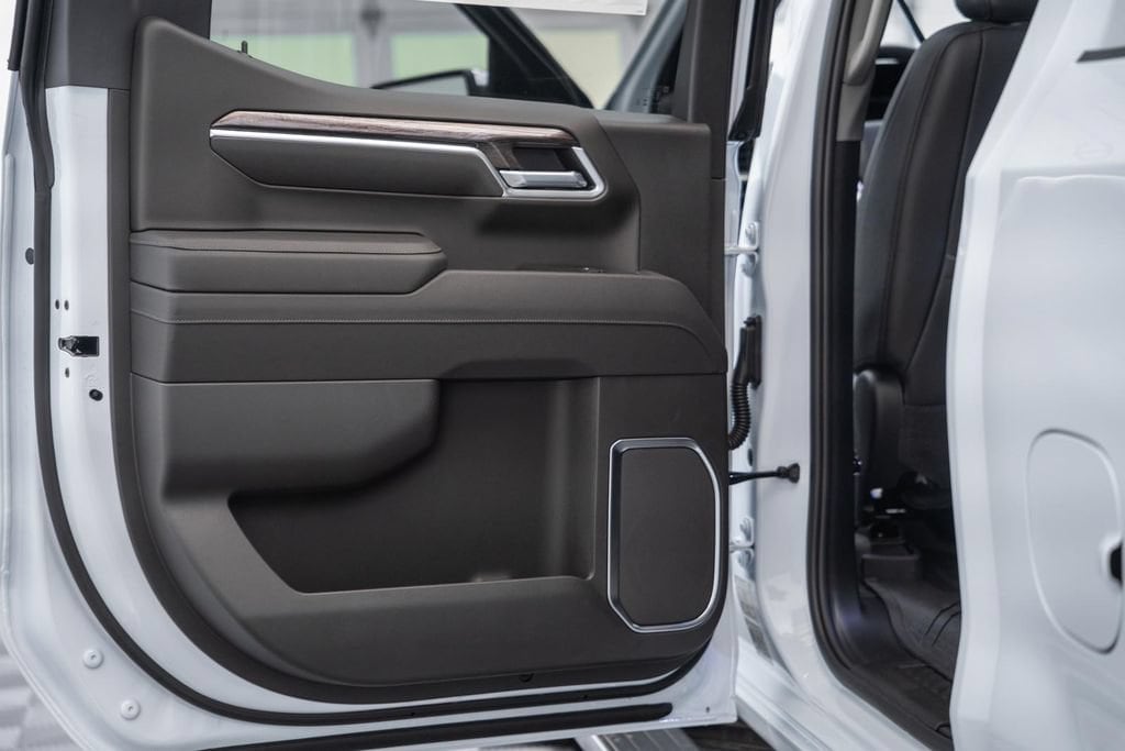 2026 Chevrolet Silverado 1500 LTZ - Photo 40
