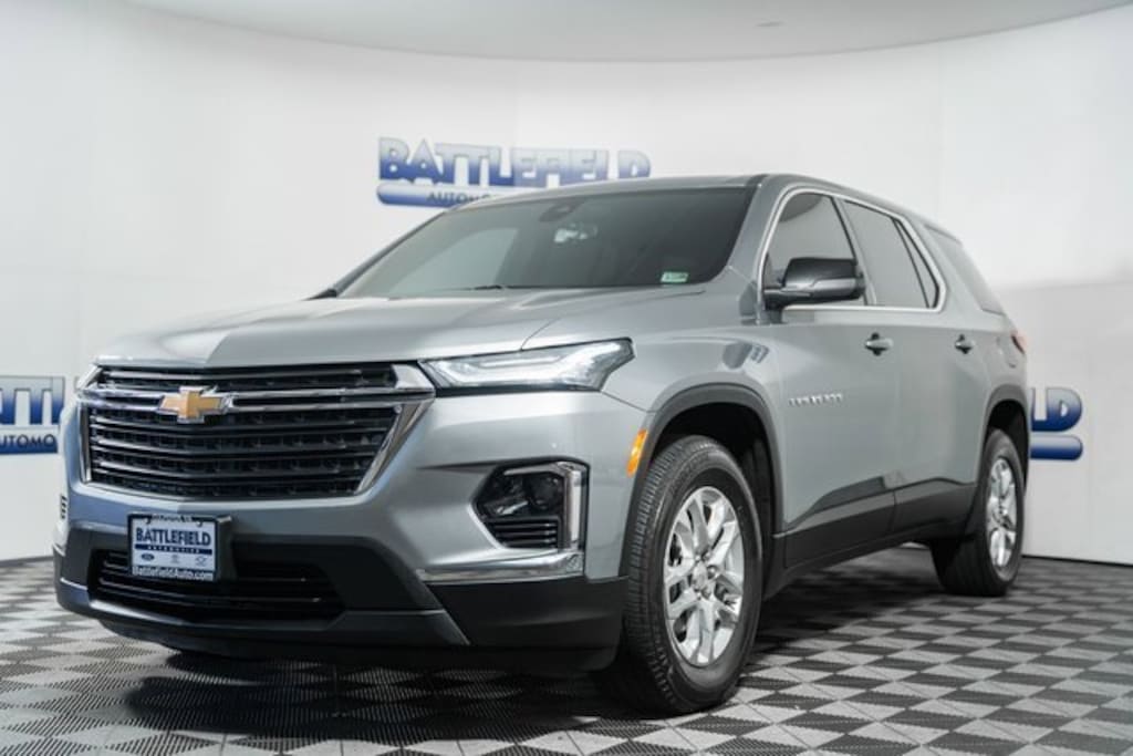 Used 2023 Chevrolet Traverse LS SUV