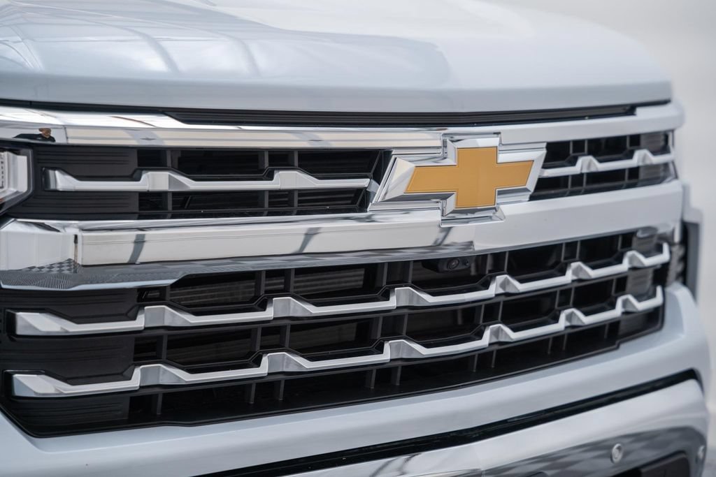 2026 Chevrolet Silverado 1500 LTZ - Photo 12