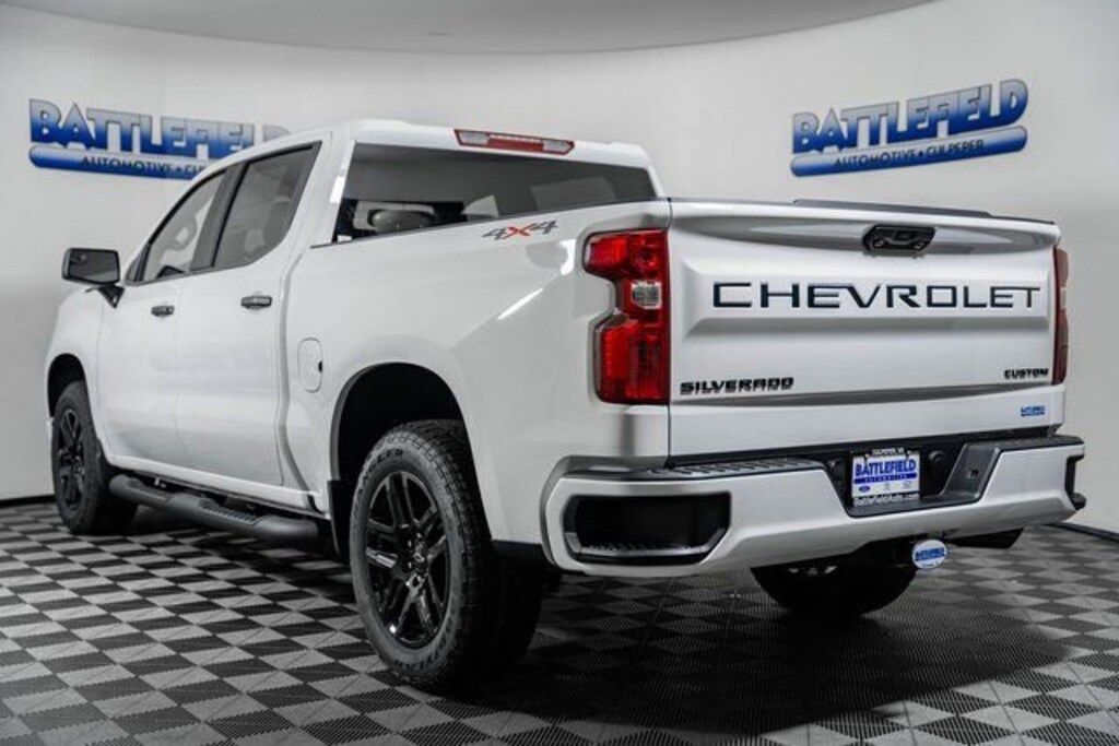 New 2026 Chevrolet Silverado 1500 Custom Truck