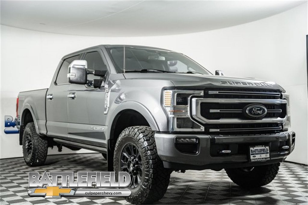 2022 Ford F-350 Super Duty Platinum's photo