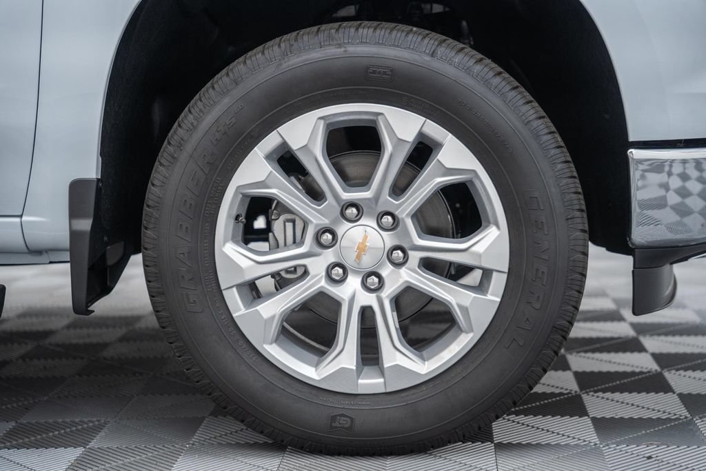 2026 Chevrolet Silverado 1500 LTZ - Photo 18