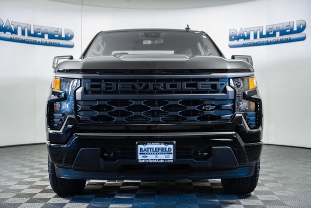 New 2026 Chevrolet Silverado 1500 Custom Truck