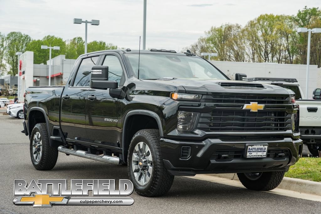 Used 2025 Chevrolet Silverado 2500 HD Custom Truck Crew Cab