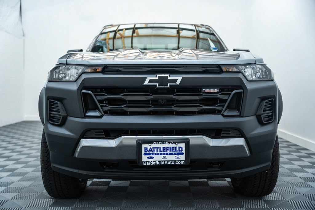2026 Chevrolet Colorado Trail Boss - Photo 2
