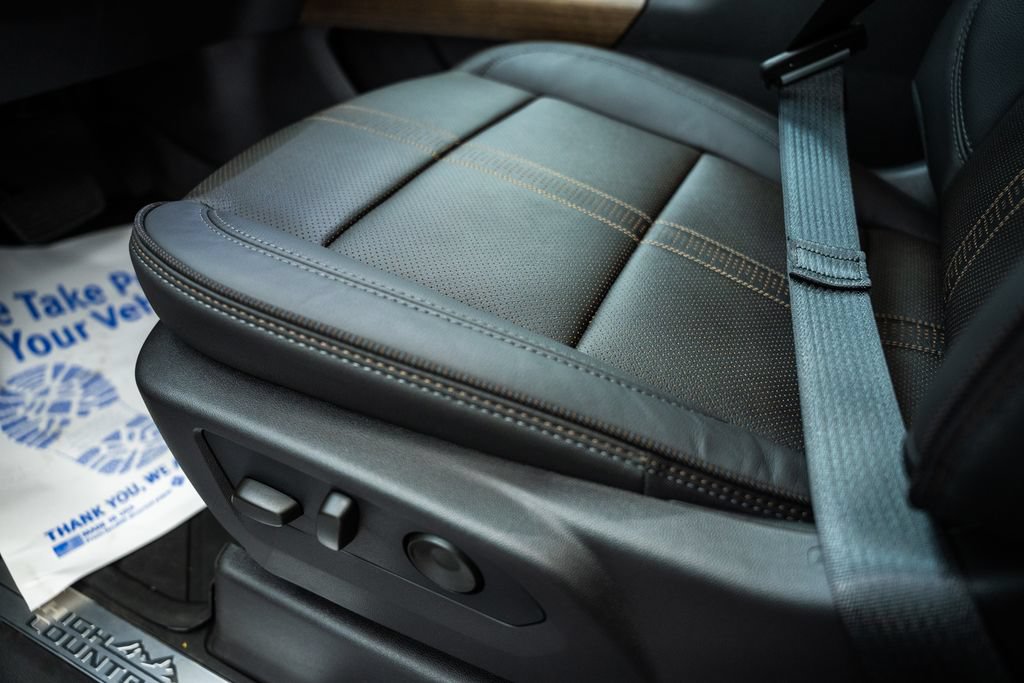 2026 Chevrolet Silverado 1500 High Country - Photo 37