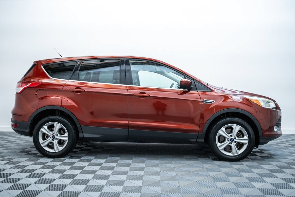 Used 2016 Ford Escape SE SUV