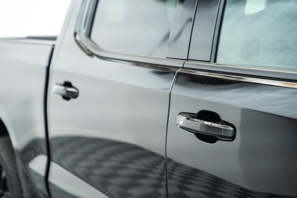2026 Chevrolet Silverado 1500 High Country - Photo 18