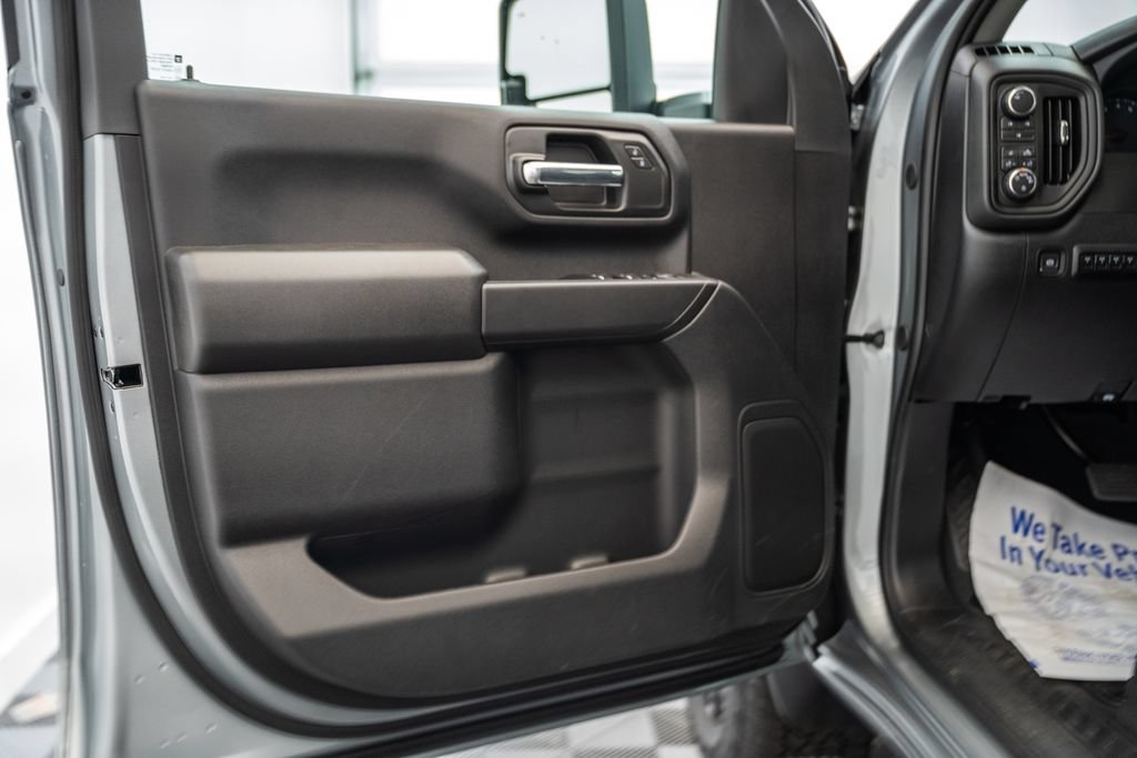 2026 Chevrolet Silverado 2500 HD Custom - Photo 33