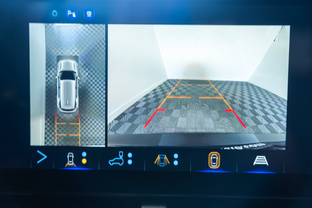 2027 Chevrolet Equinox LT - Photo 47