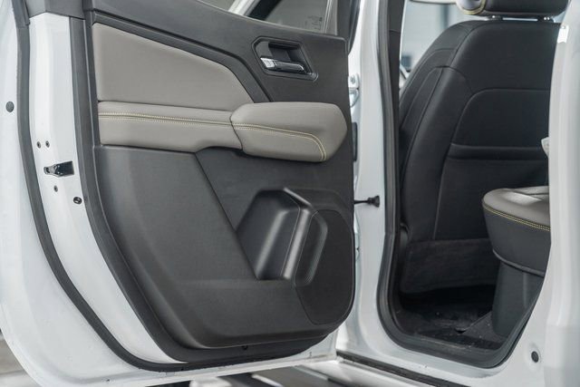 2026 Chevrolet Colorado ZR2 - Photo 40