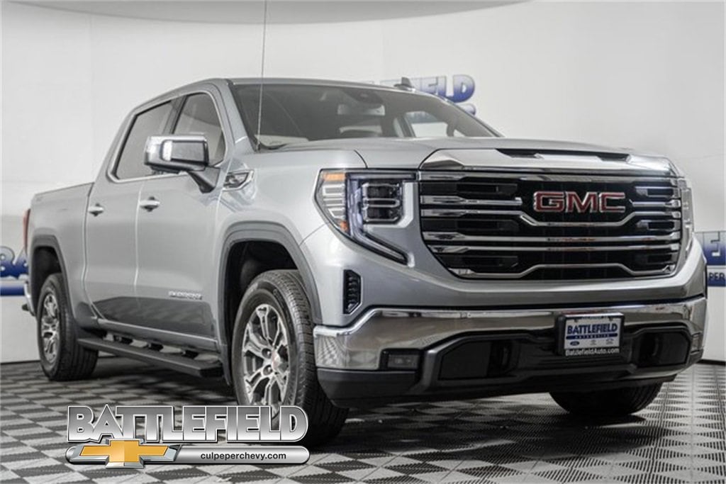 2025 GMC Sierra 1500 SLT's photo