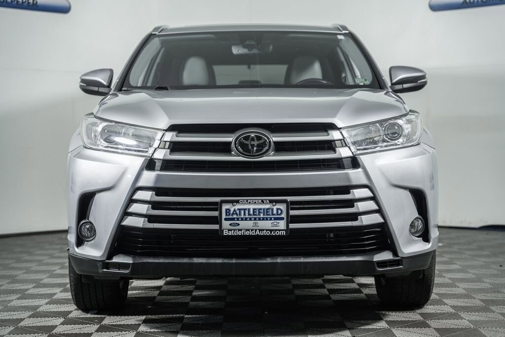 Used 2019 Toyota Highlander SE SUV