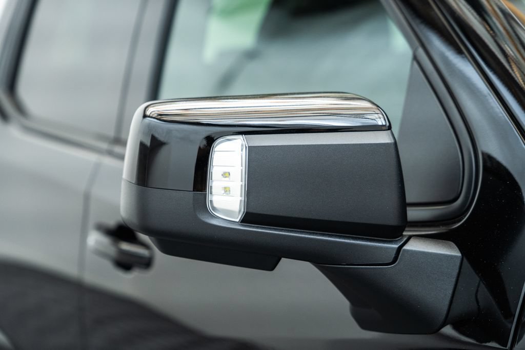 2026 Chevrolet Silverado 1500 High Country - Photo 17
