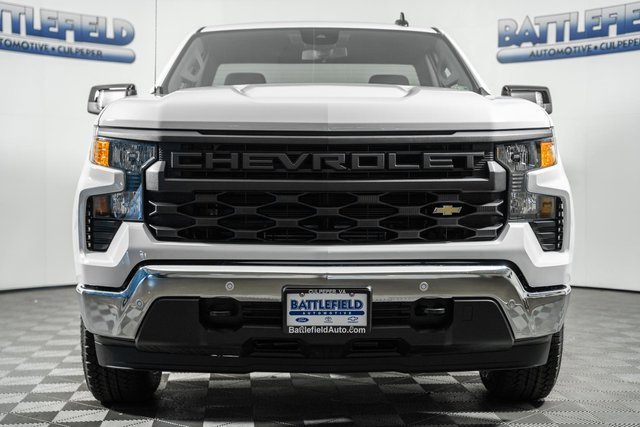 2025 Chevrolet Silverado 1500 photo 2