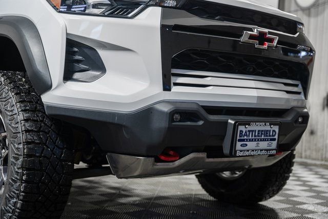 2026 Chevrolet Colorado ZR2 - Photo 15
