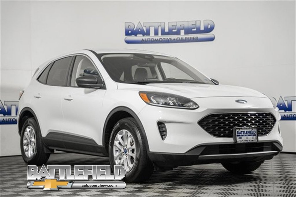 2022 Ford Escape Base's photo
