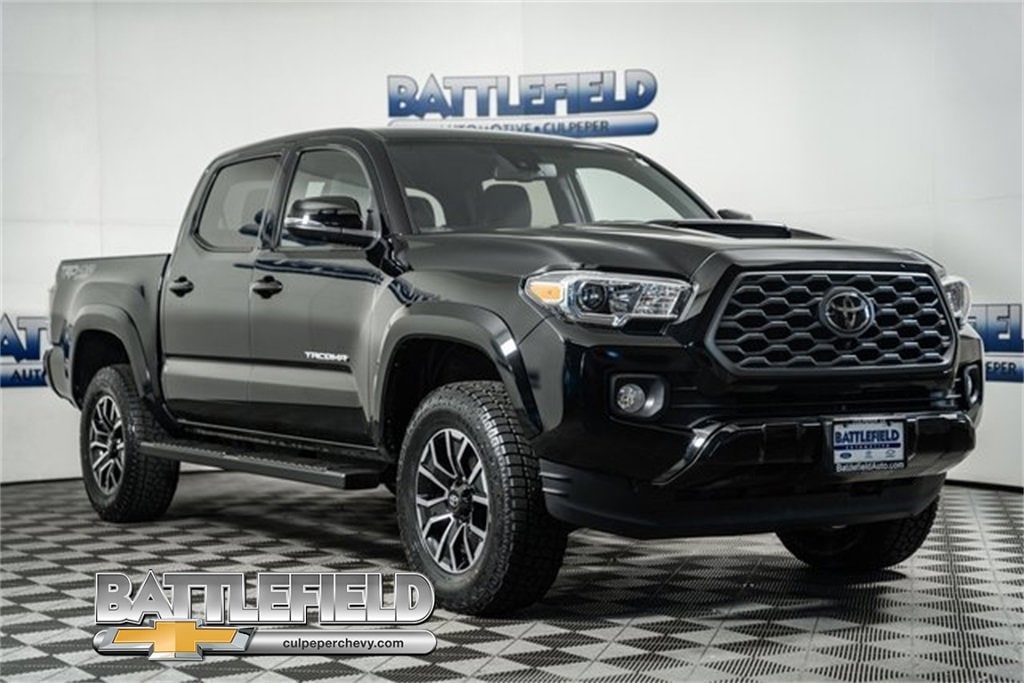 2023 Toyota Tacoma TRD Sport's photo