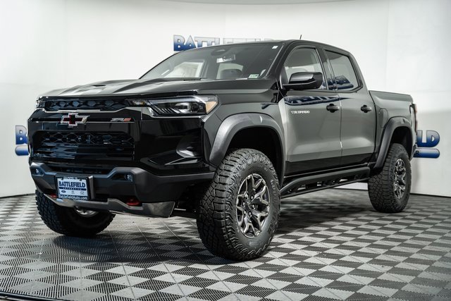 2026 Chevrolet Colorado ZR2 photo 3