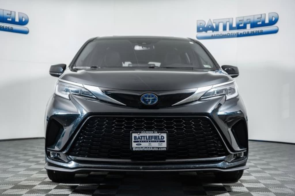 Used 2022 Toyota Sienna XSE Van Passenger Van