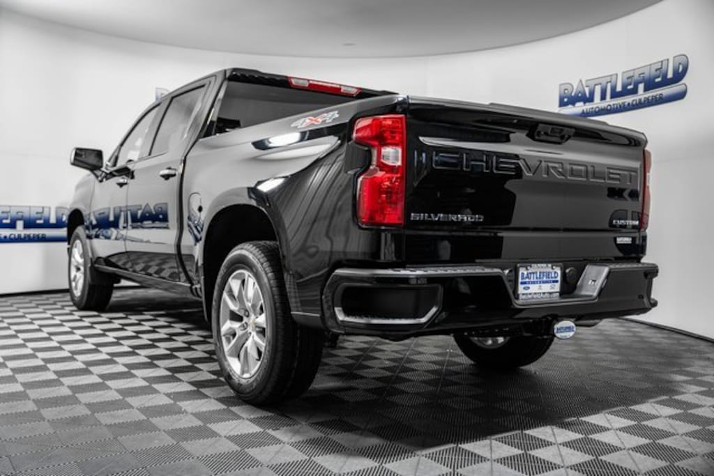 New 2026 Chevrolet Silverado 1500 Custom Truck