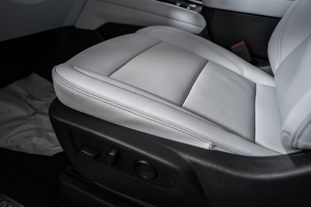 2026 Chevrolet Tahoe Premier - Photo 42