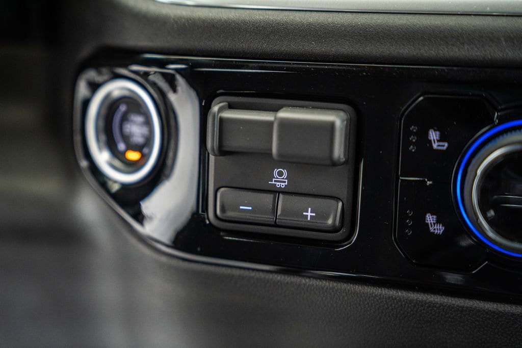 2025 Chevrolet Silverado 1500 RST - Photo 25