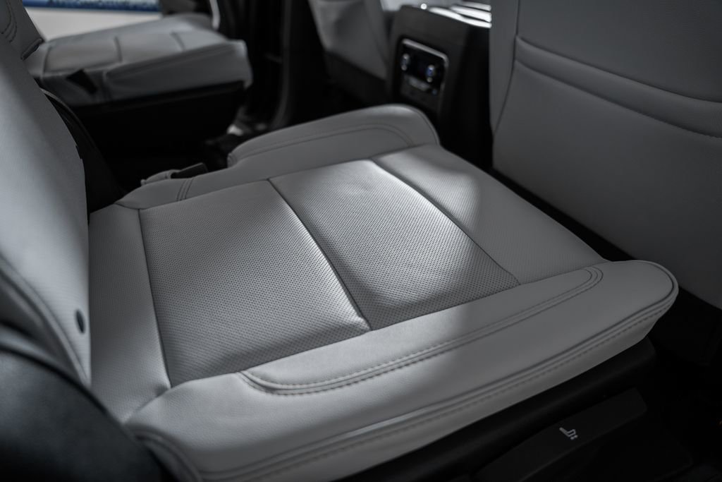 2026 Chevrolet Tahoe Premier - Photo 36