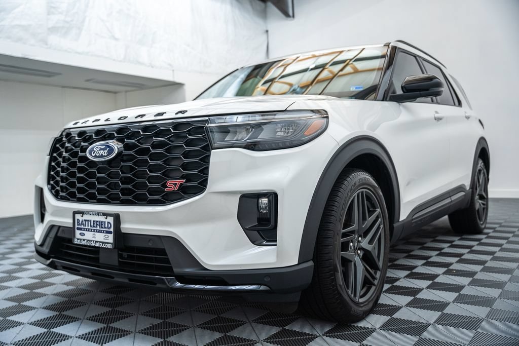 Used 2025 Ford Explorer ST SUV