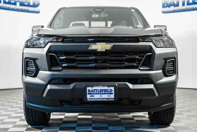 2026 Chevrolet Colorado Work Truck photo 2