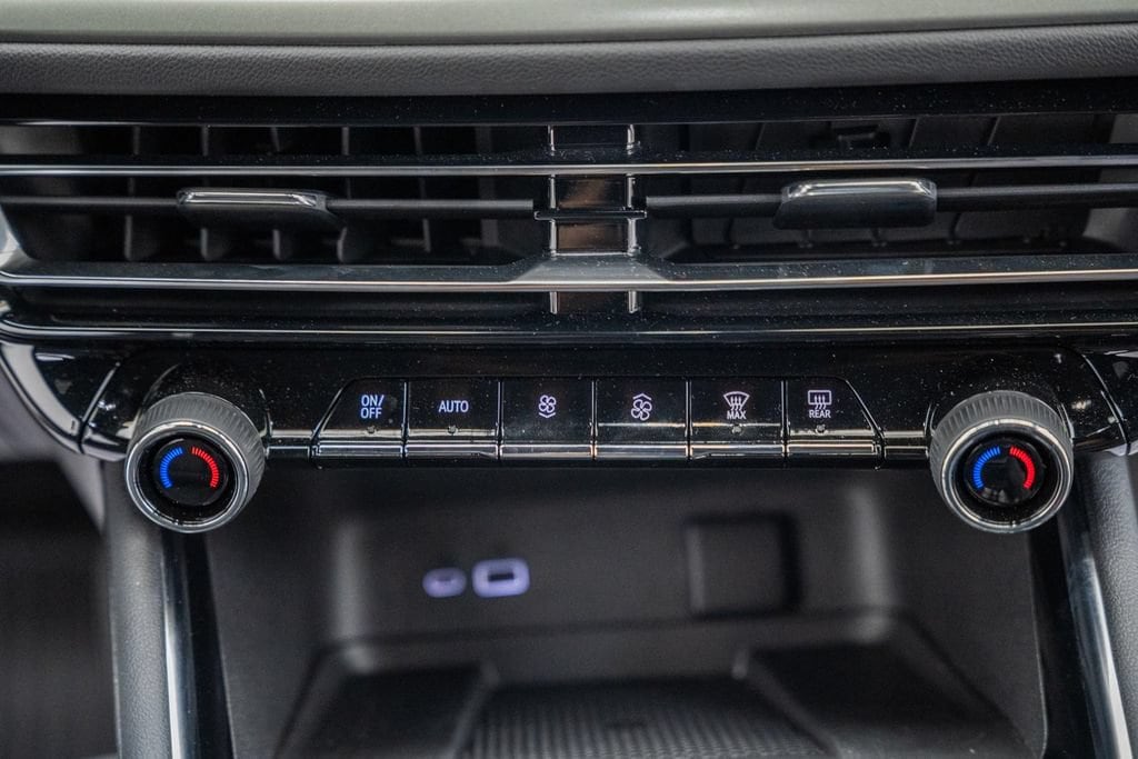 2026 Chevrolet Traverse LT - Photo 24