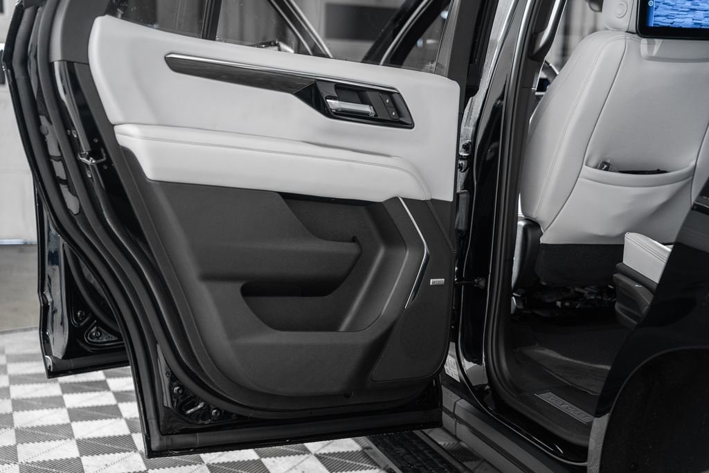 2026 Chevrolet Tahoe Premier - Photo 44