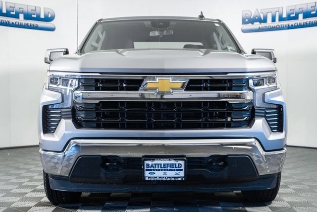 2025 Chevrolet Silverado 1500 LT photo 2