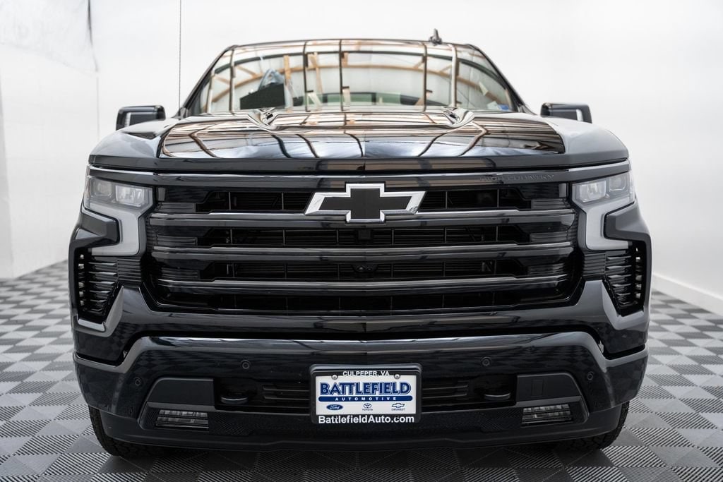 Used 2025 Chevrolet Silverado 1500 High Country Truck Crew Cab
